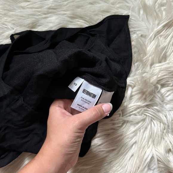 REFORMATION IIona Wrap Top In Black - Picture 5 of 5